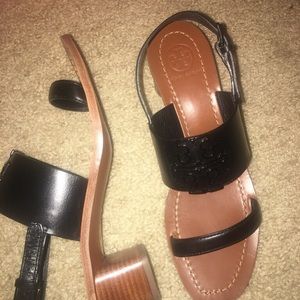 Tory burch sandals (new)